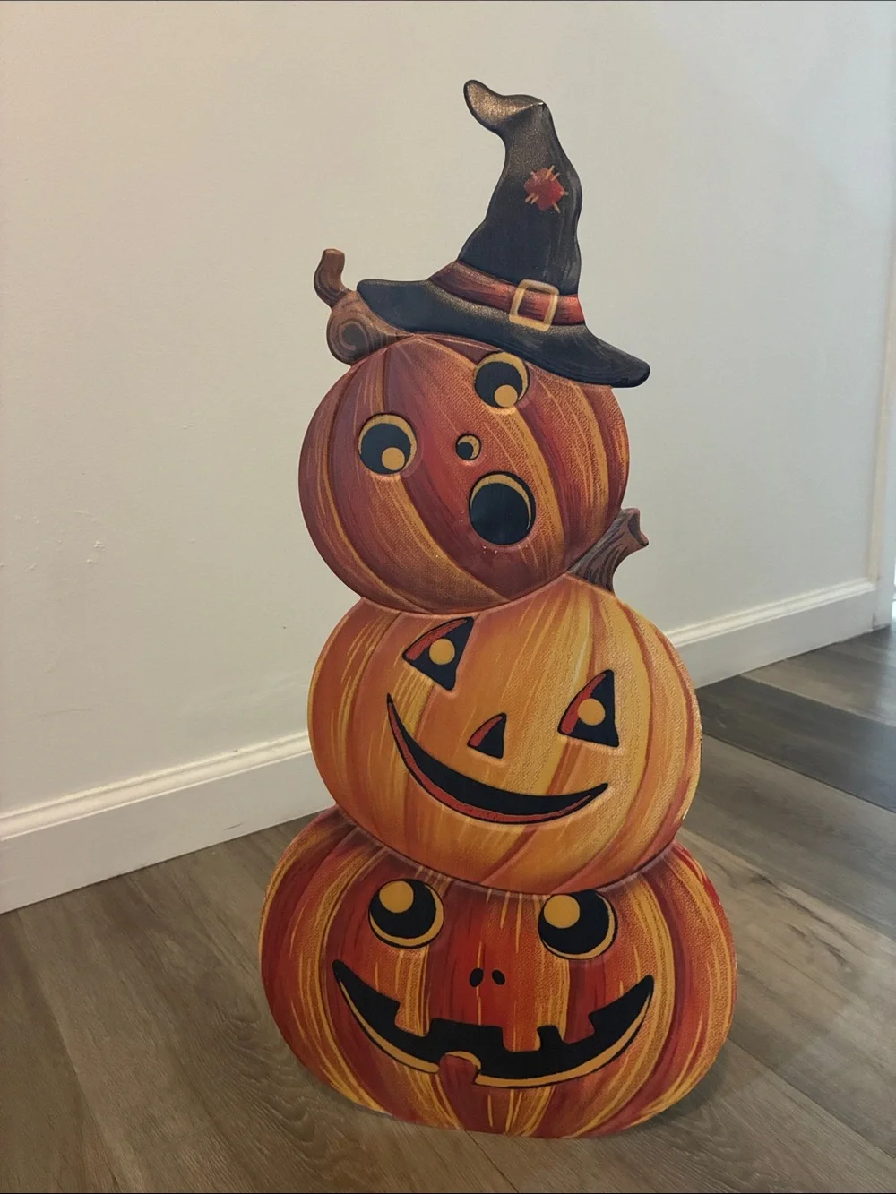 NWT- 23” Halloween Jack-o-lantern Pumpkin Stack Metal Easel Stand Porch Sign